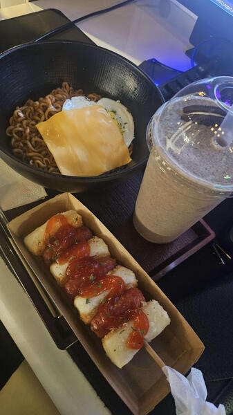 a treat at the pc방